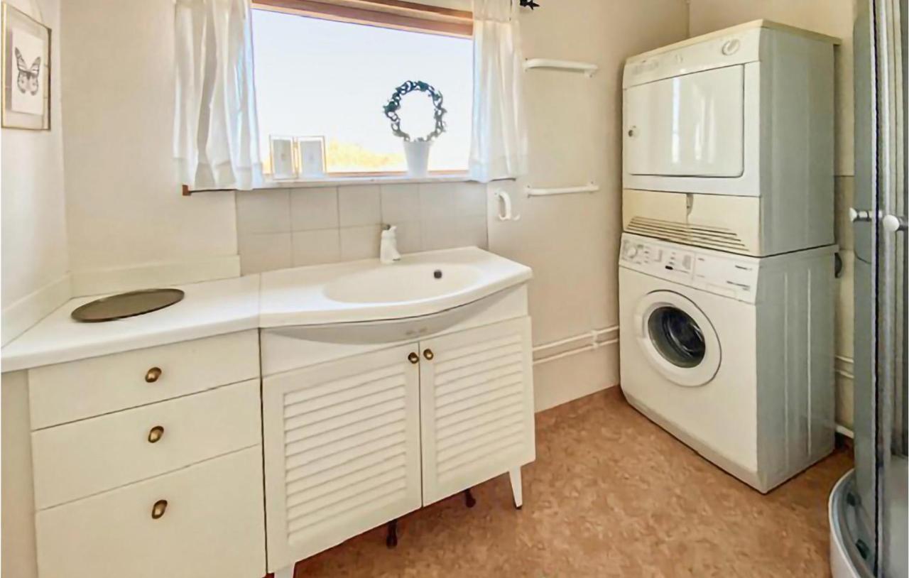 Gorgeous Home In Harloesa With Wifi Harlosa Exteriör bild
